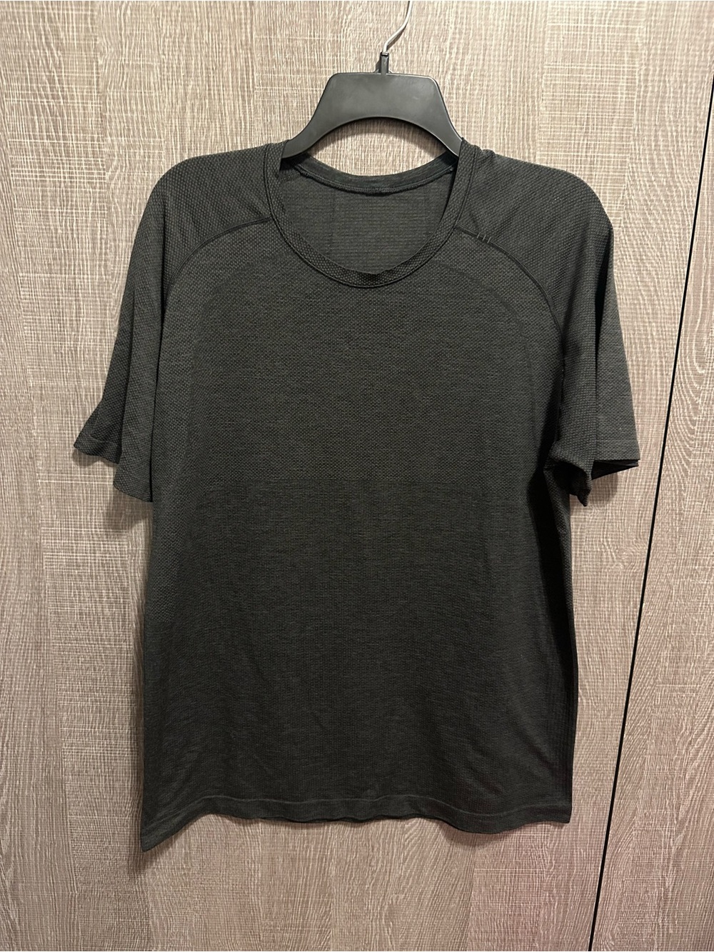 Lululemon Men's Short Sleeve Black Performance Active Tee
